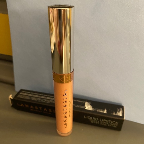 🌼Anastasia Beverly Hills Liquid Lipstick🌼 - Picture 4 of 10